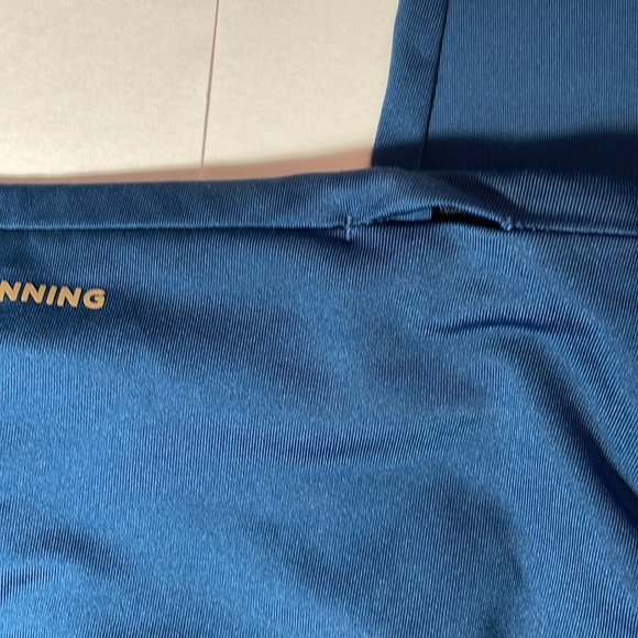 Altra blue crop running tights size S - Picture 8 of 9